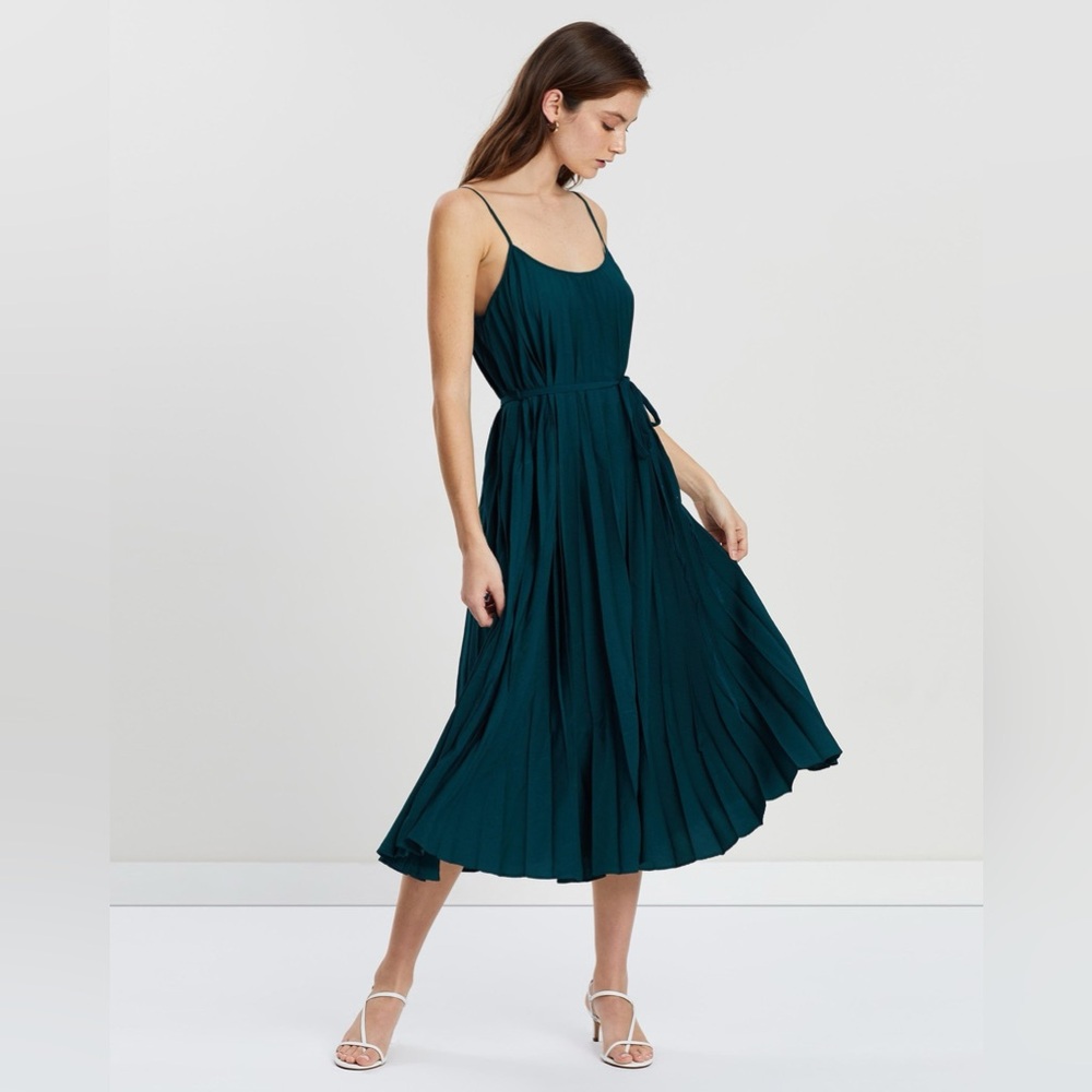 NWOT Mango Pleated Textured Midi Dress